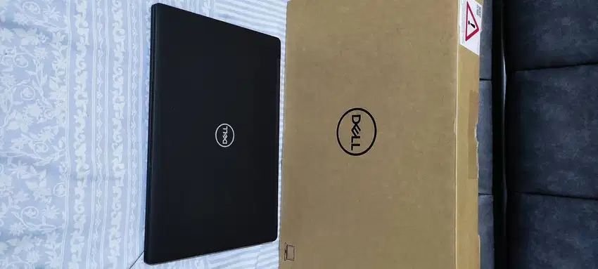 Dell Latitude 7390/i5-8350U/16GB/256SSD/Intel UHD 620