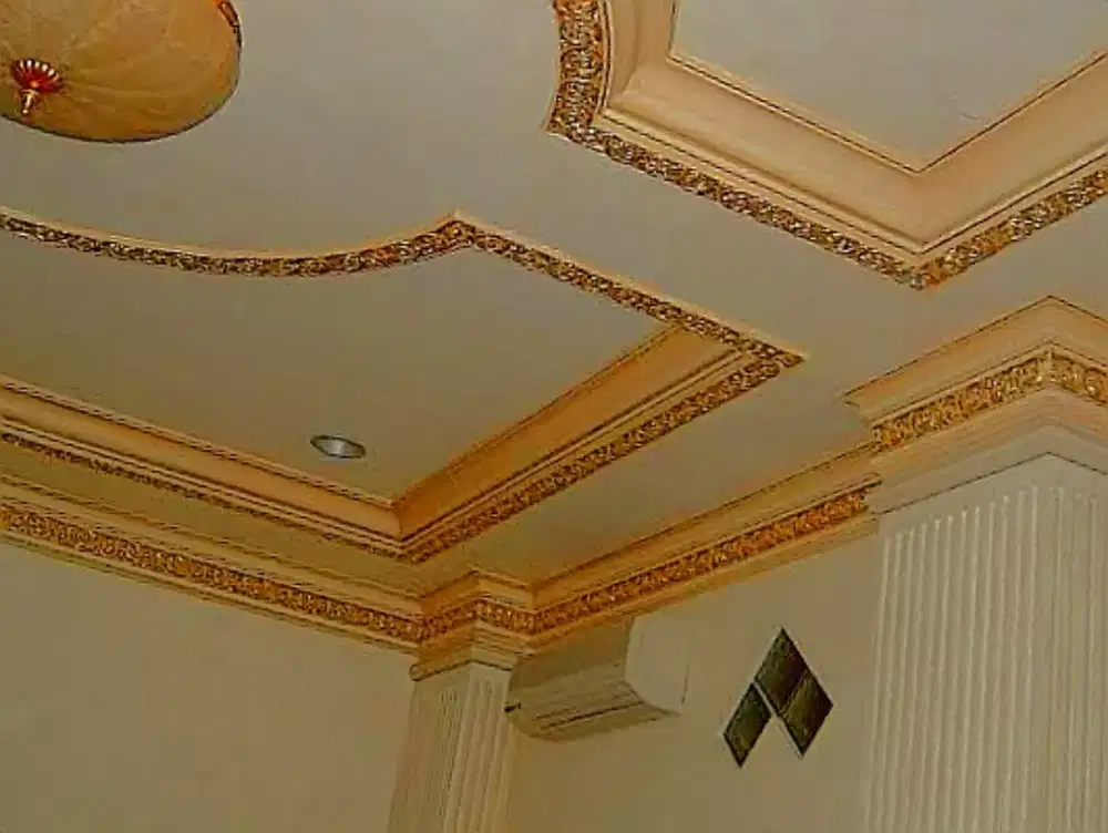 Lis gipsum dan Moulding