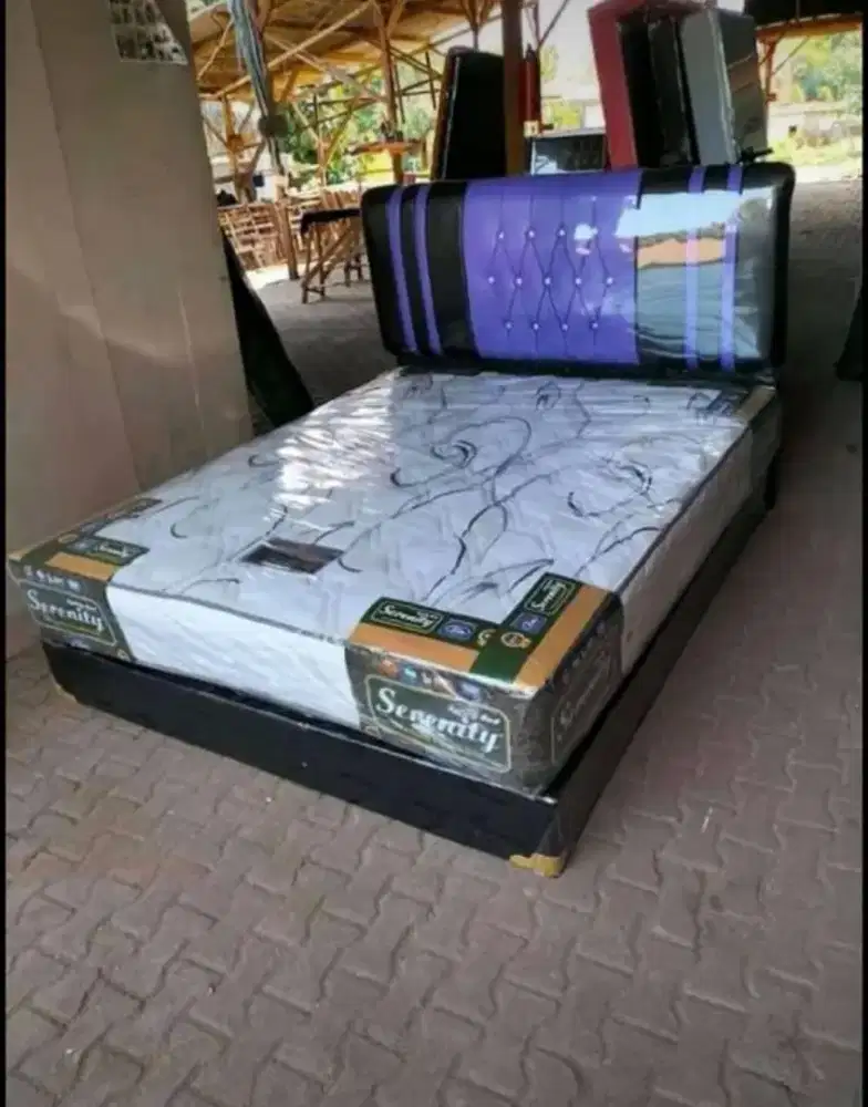 Dipan kayu minimalis