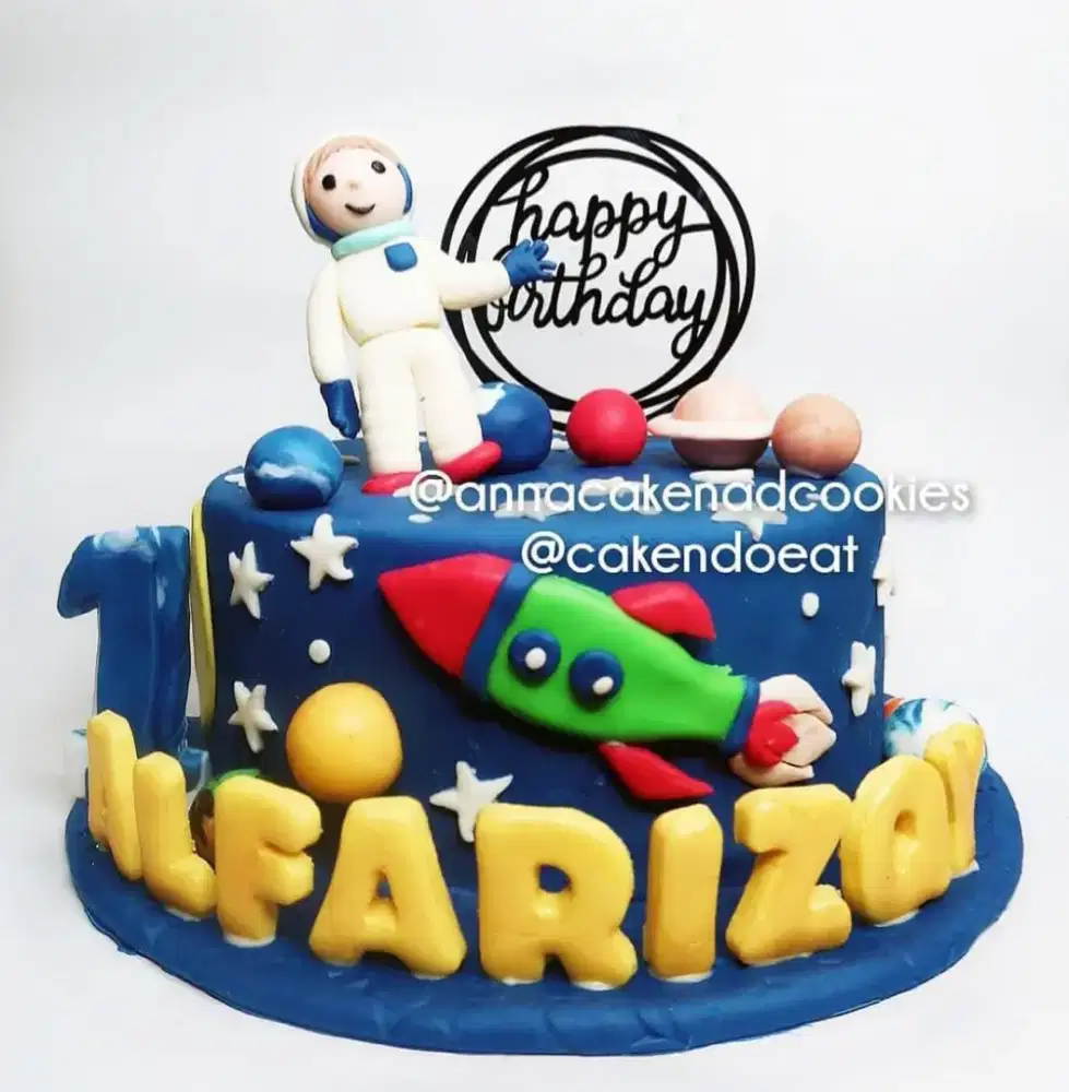 Bolu ulang tahun astrounut pilot angkasa