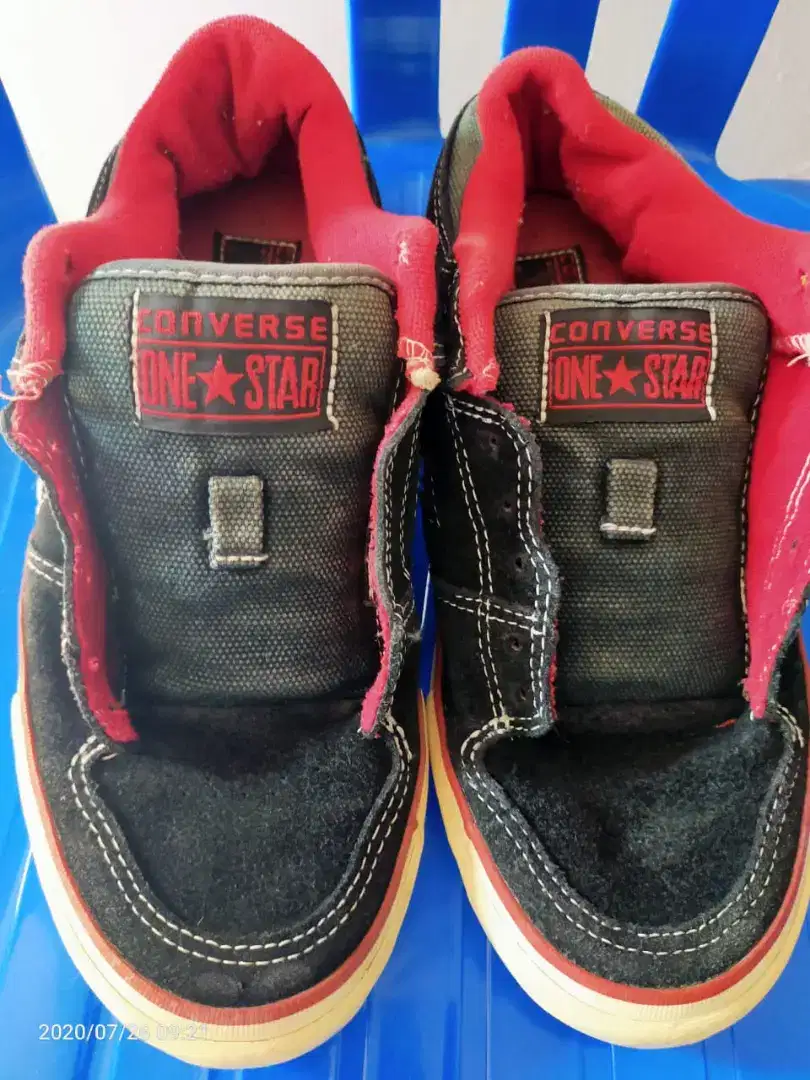 Sepatu Sneakers Converse sekend original