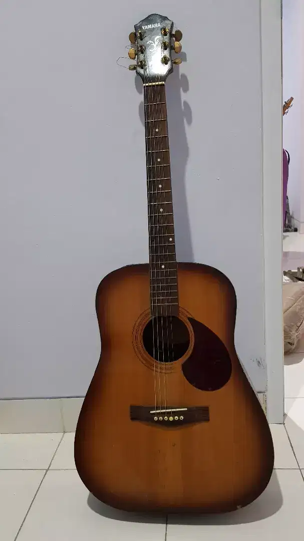 Gitar akustik yamaha FG320