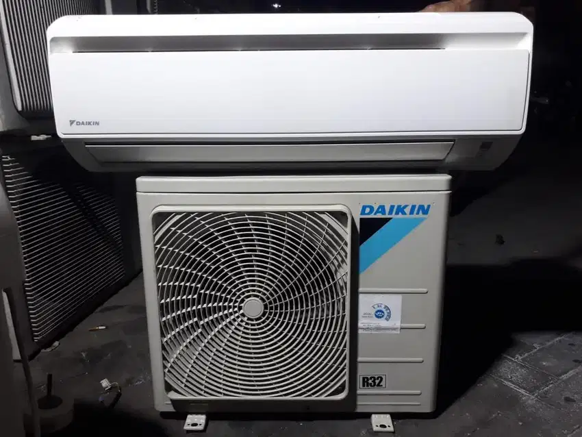 AC Daikin 1 PK R32 harga plus pasang garansi 6 bulan dingin istimewa