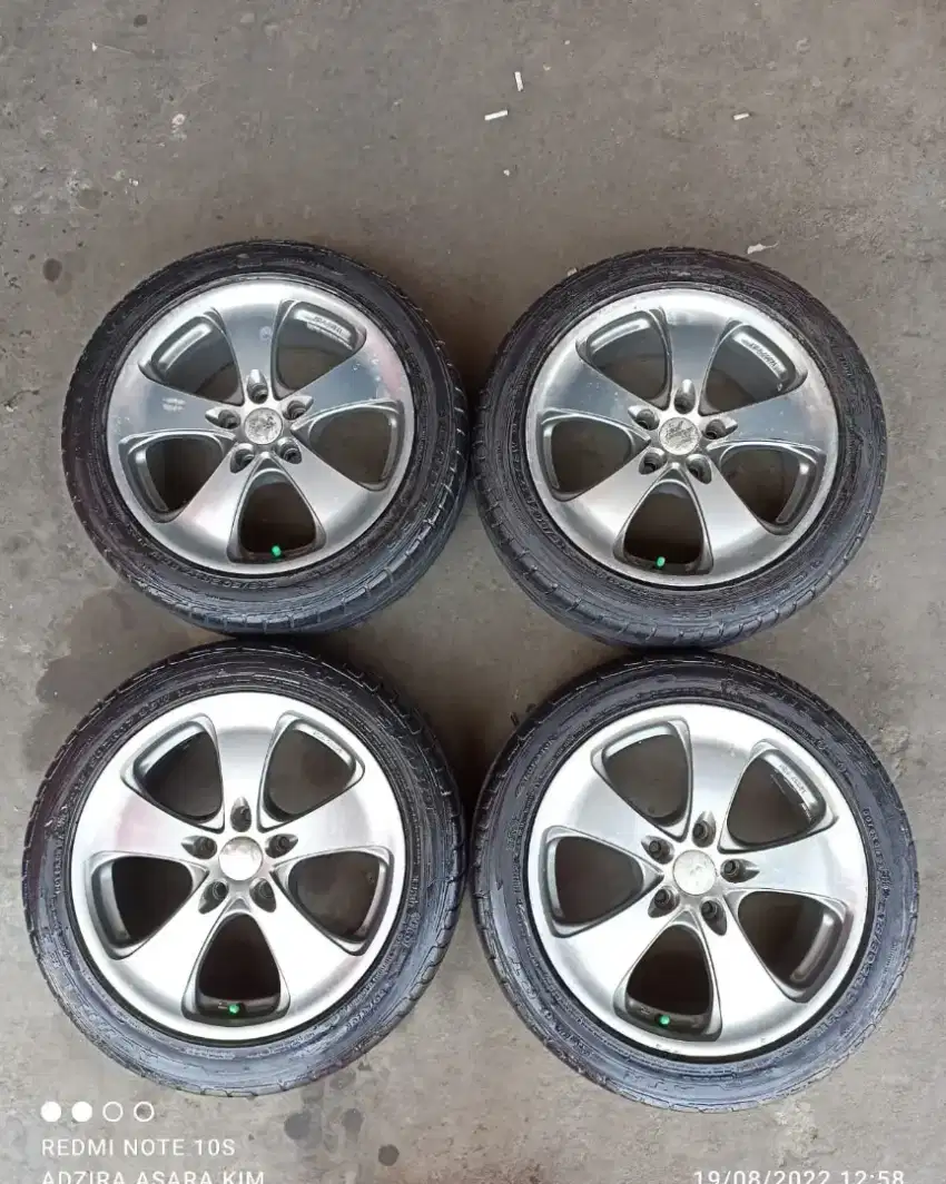 Velg oem apv luxury r17 5x114 sepaket ban