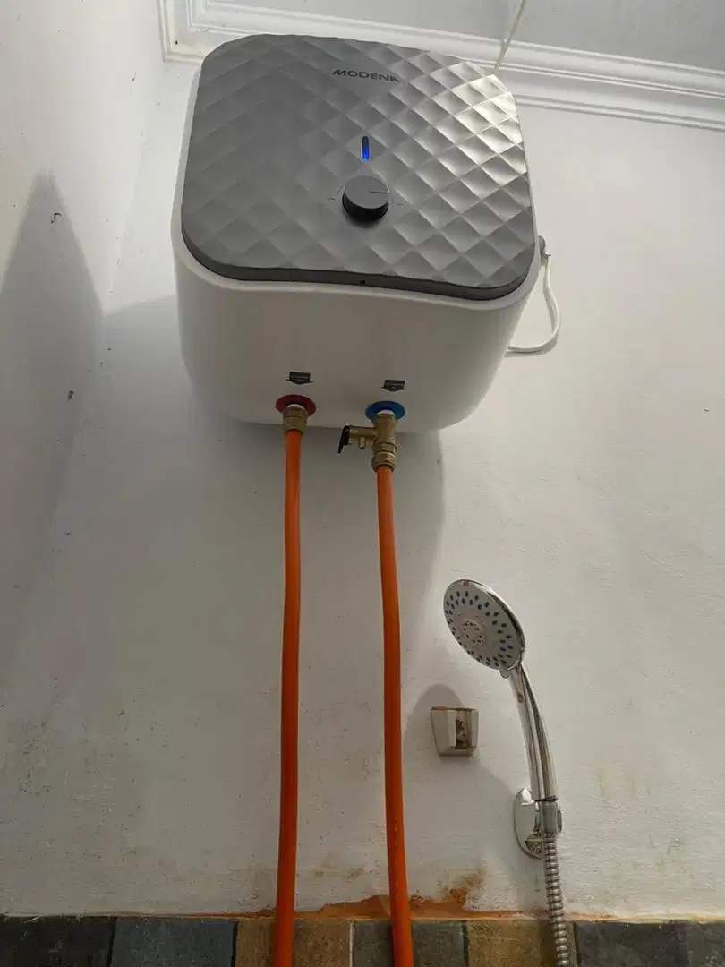 Pasang Water Heater Modena Listrik 10 L