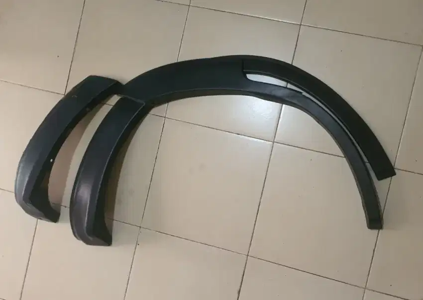 Over fender Nissan X Trail STT T30