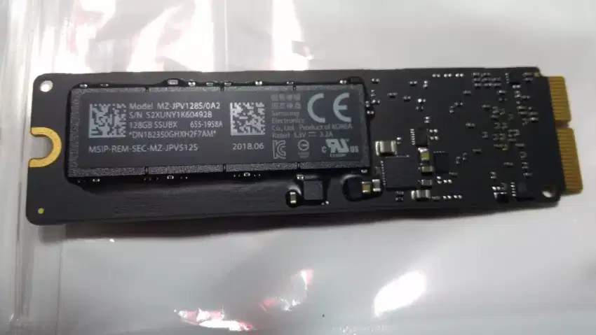 SSD original copotan Macbook Air tahun produksi 2017