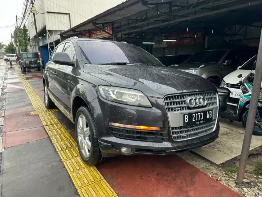 Audi Q7 diesel TDI th 2009 AT siap pakai no mallfunction