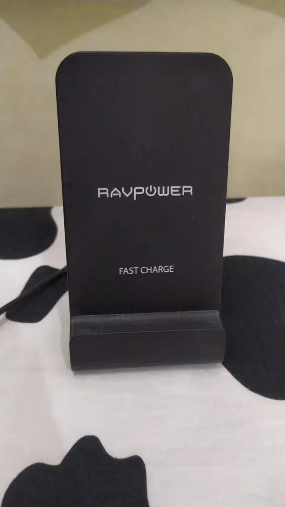 Wireless Charger Stand RAVPOWER RP PC068