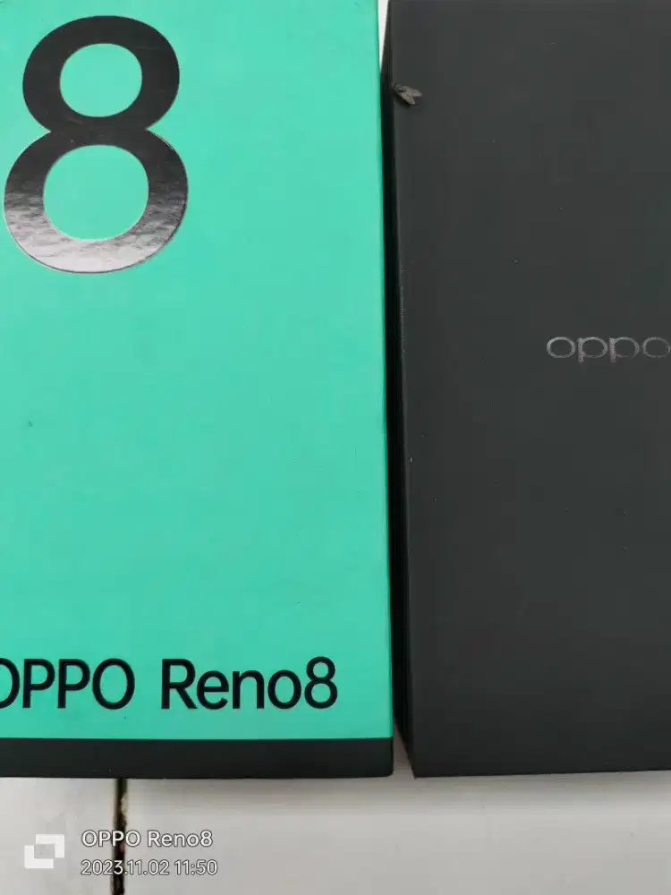 Oppo reno 8+8 16 256 GB