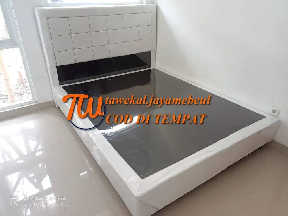 DIVAN OSCAR MINIMALIS RISBANG MINIMALIS BERBAGAI UKURAN RANJANG OSCAR