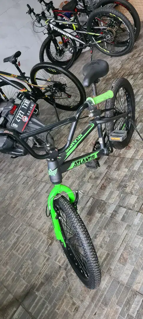 Sepeda anak keren merk atlantis