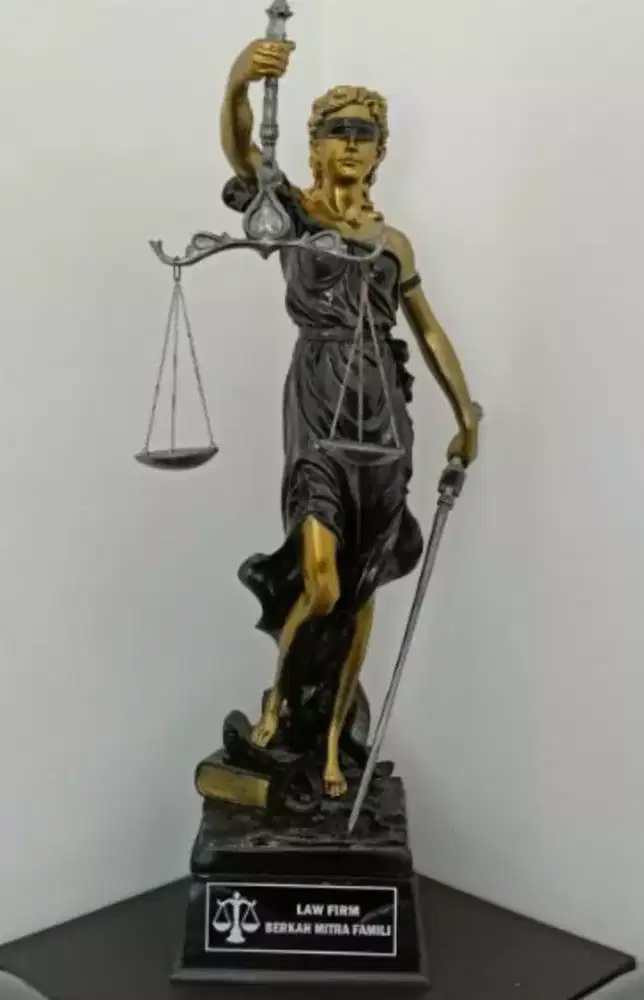 PATUNG DEWI KEADILAN UK 75 cm CUSTOM WARNA