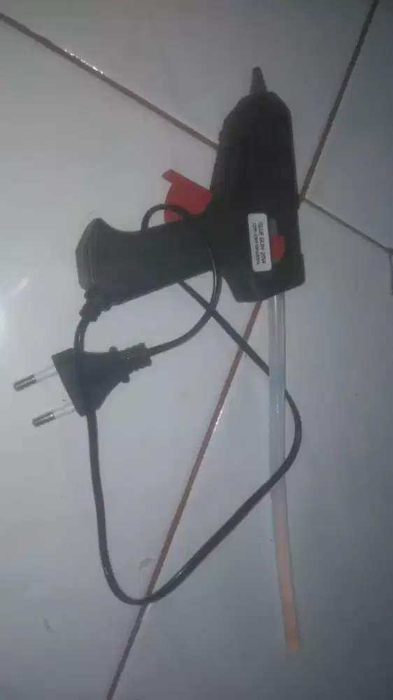 Barang bekas dipakai alat lem tembak glue gun daya listrik 20 watt 20W