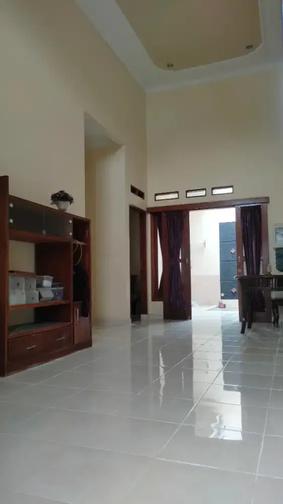 Disewakan Rumah Baru Renov 30 Menit ke Pusat Kota