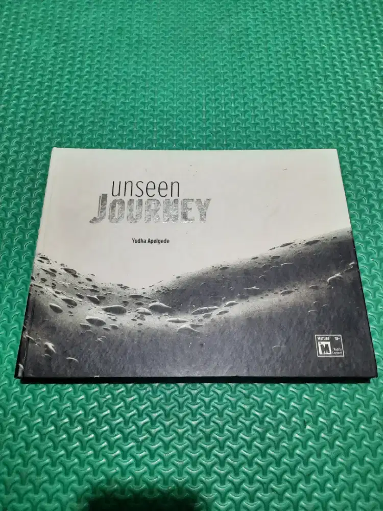 Buku Foto Unseen Journey
