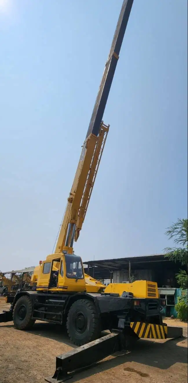 Dijual Rough Terrain Crane Tadano TR350 Kapasitas 35 Ton