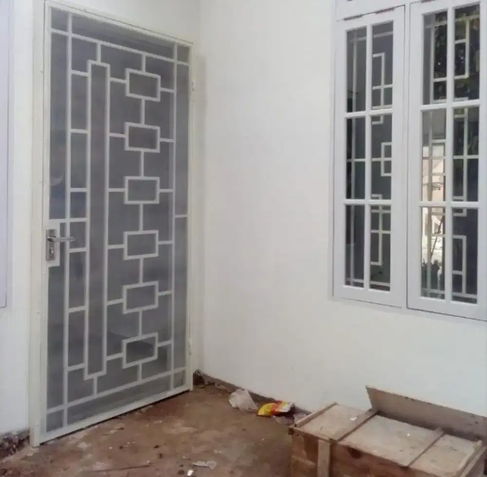 Pintu tralis kasa nyamuk desain minimalis
