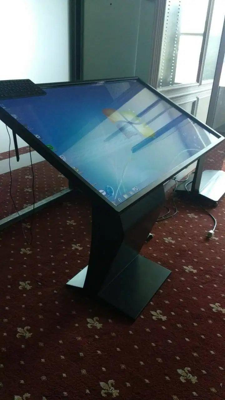 Informasi Kiosk Touch Screen 55'' Inch LCD Samsung / LG