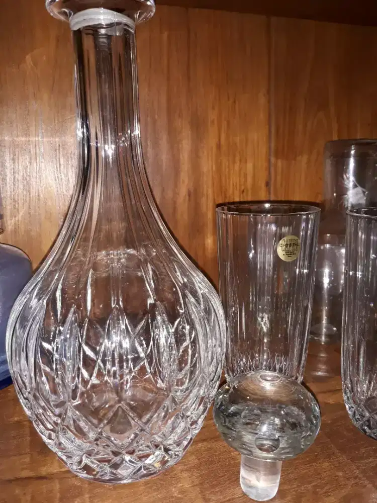 Botol Dan 2 Gelas Kristal