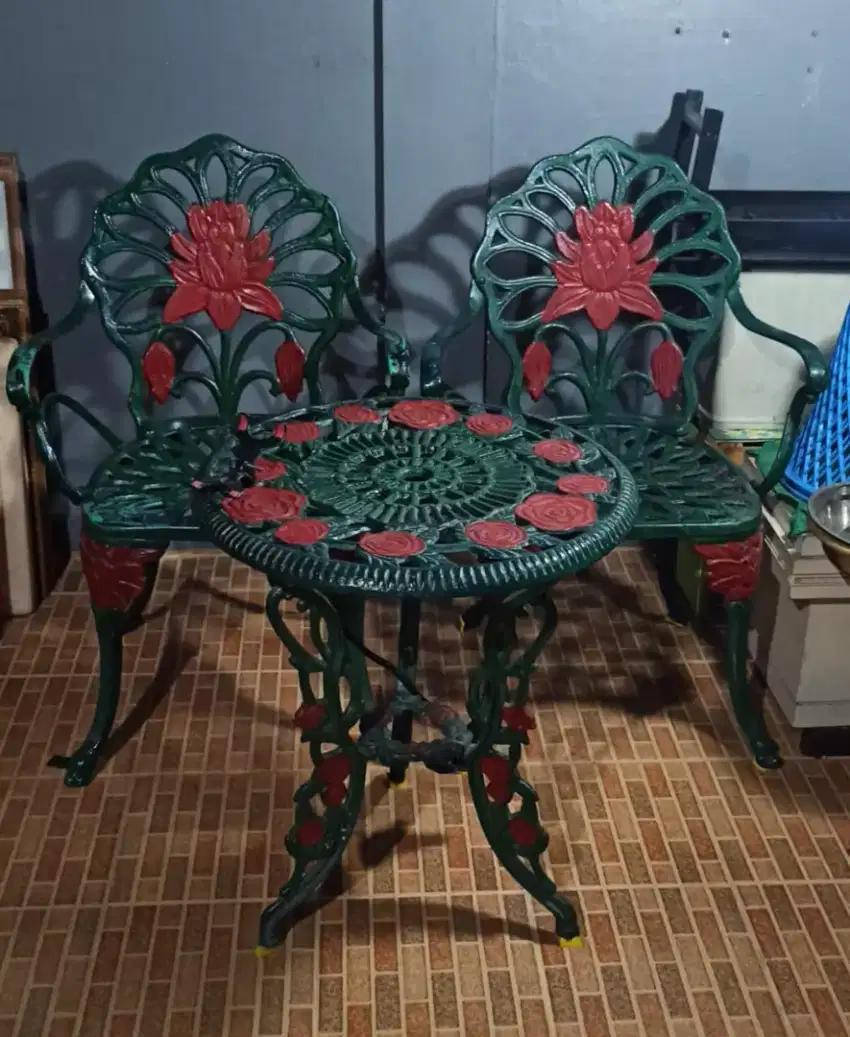 Jual Murah 1 Set Meja Bangku Taman Besi