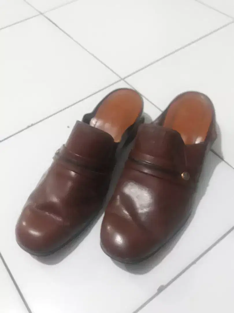 Selop pria kulit asli size 39