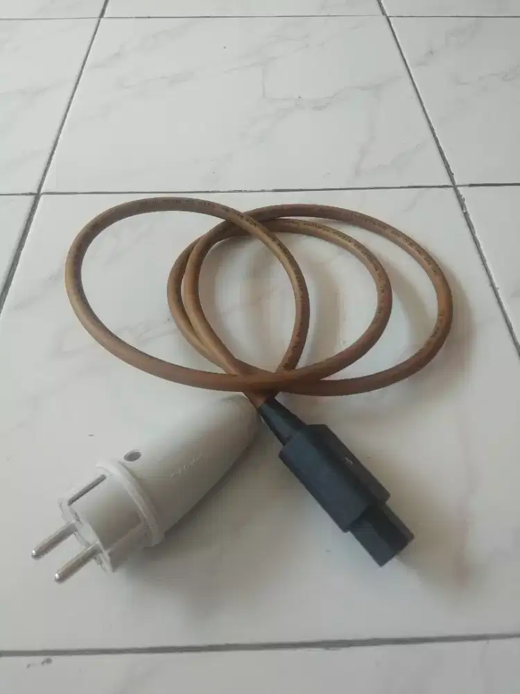 Kabel Power AC Van Den Hul Made in EU