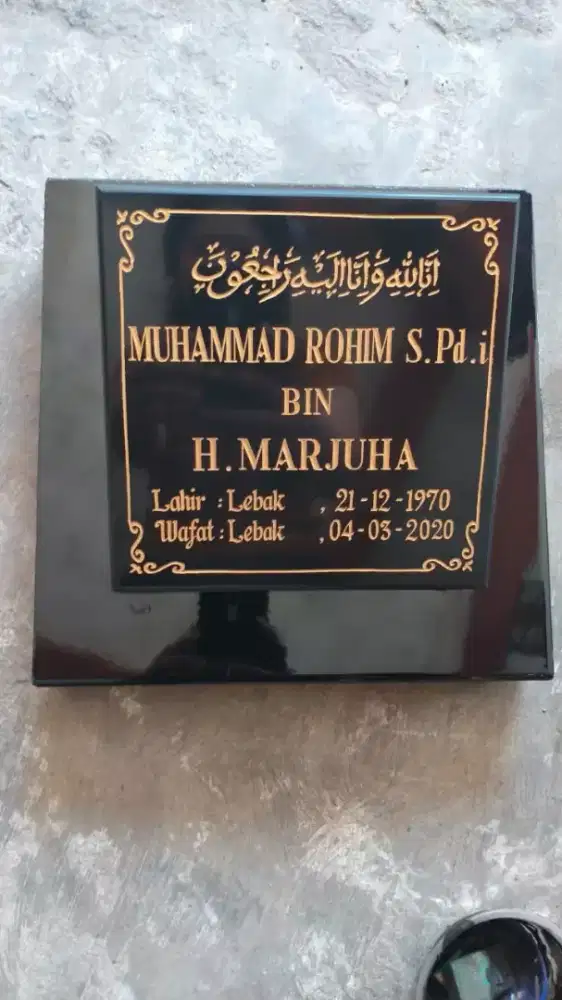 Batu nisan uk 20*20 dan 20*30