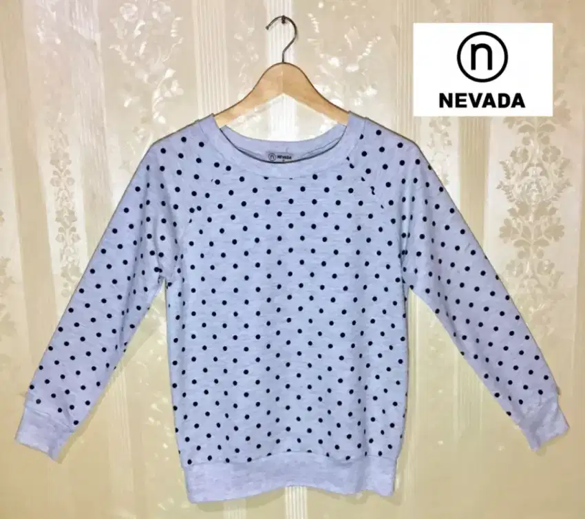 Preloved like new sweater polkadot nevada