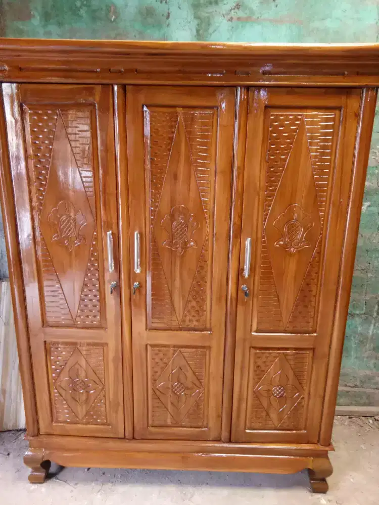 Lemari pintu 3 jati