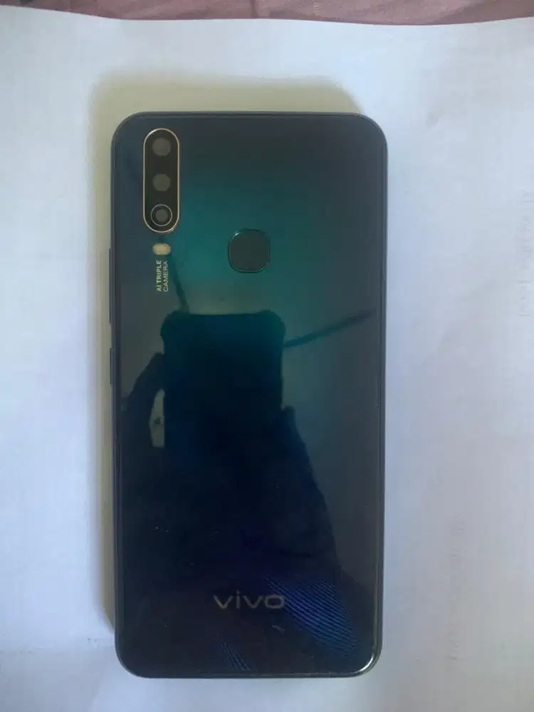Dijual hp vivo Y15 ram 4/64gb