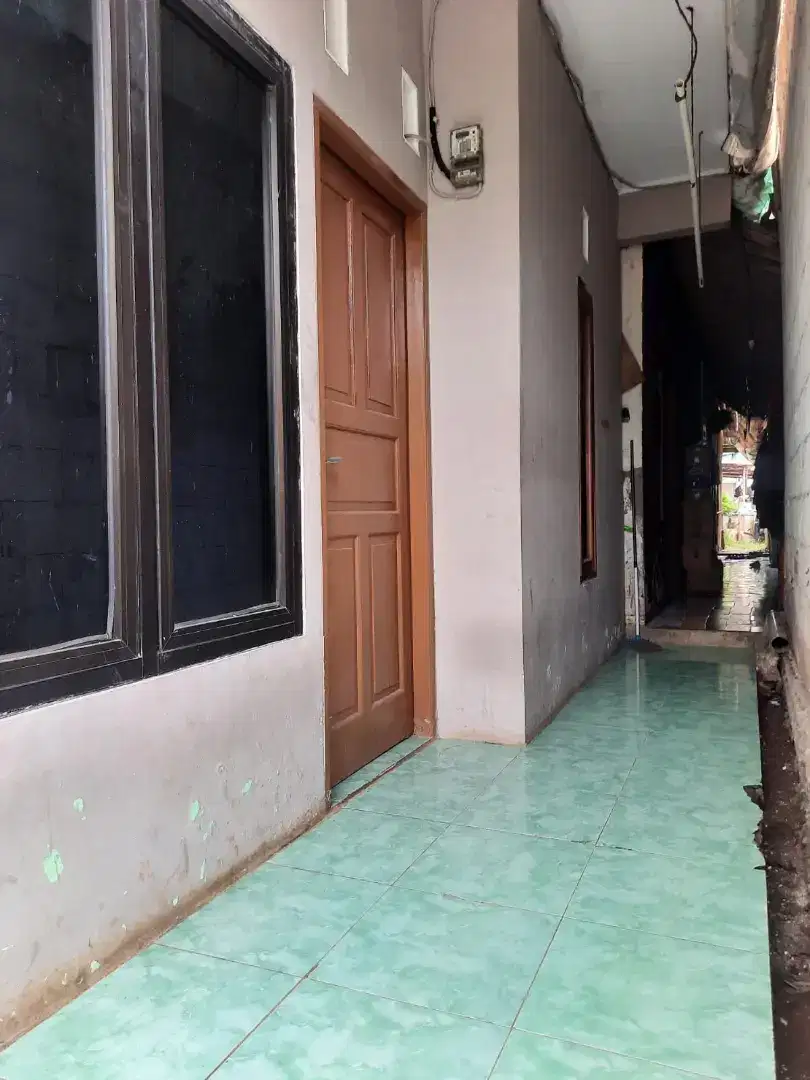 Rumah kampung belakang QBiG BSD