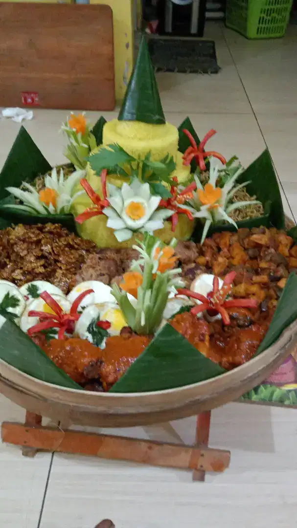 Tumpeng  cantik