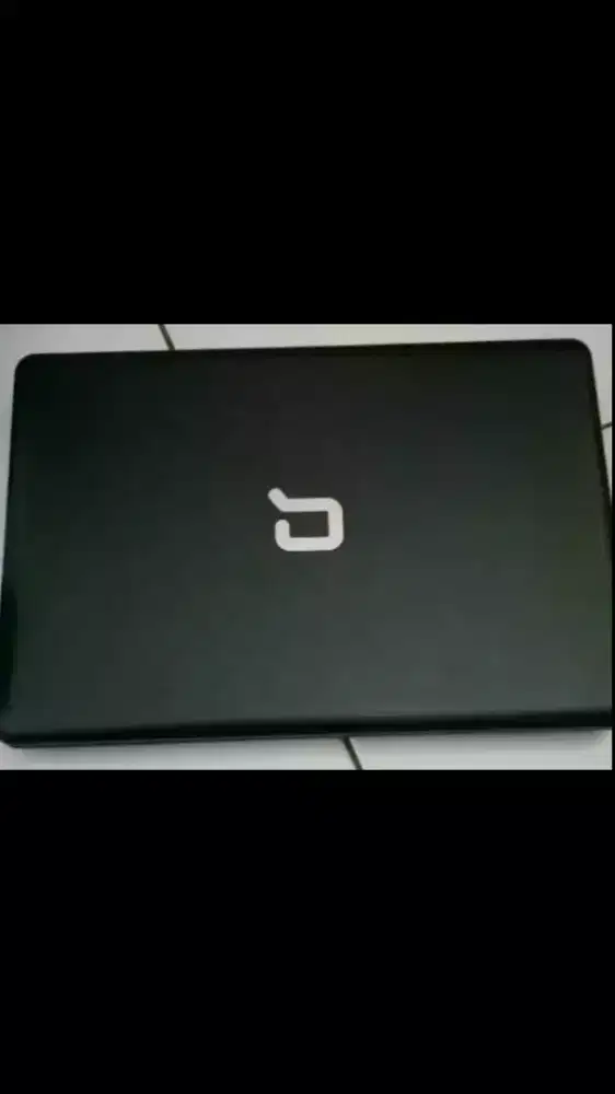 Laptop Compaq Presario CQ40-324TU