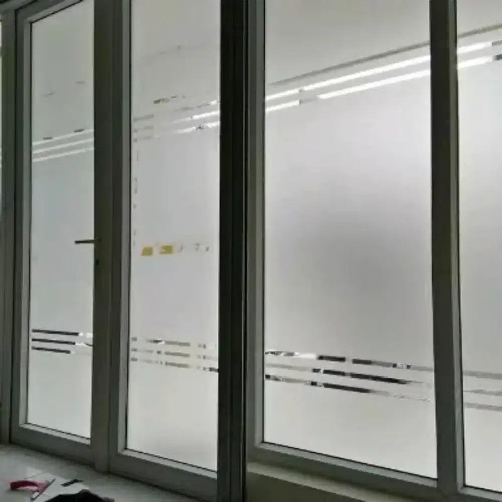 CaraAtasiRuangan ygtrtembakmataharilangsung dg stikerSanblas&kaca film