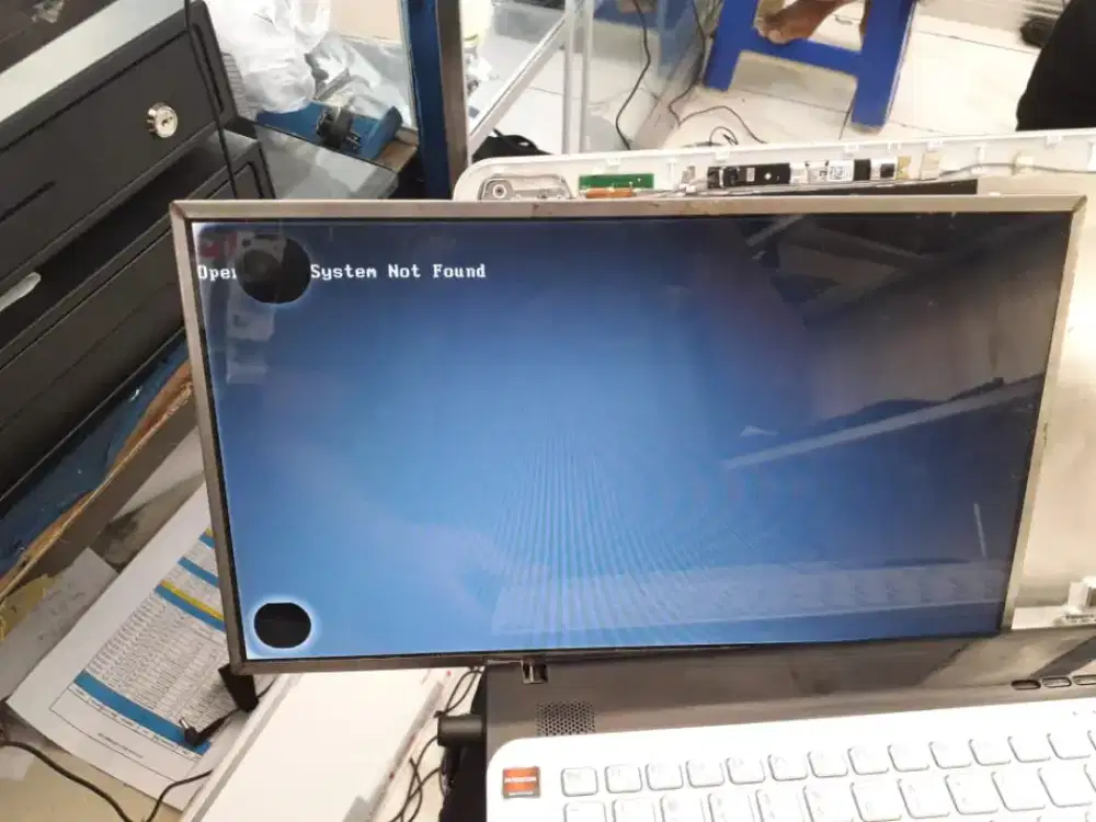SAYA BELI LAPTOP NOTEBOOK RUSAK ERROR PECAH DAL LAIN LAIN