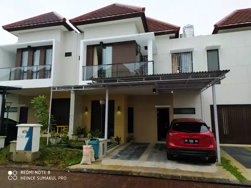 Disewakan Rumah besar + Prabot 2lt. Fully Furnish cantik  di HV