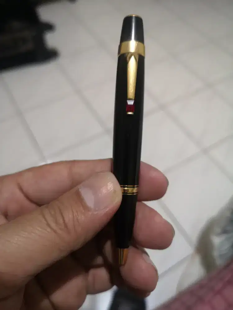 Montblanc boheme rouge ballpoint ruby pen