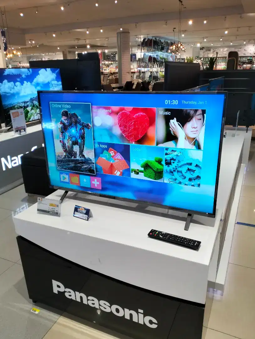 Panasonic Led Smart Tv 43 inch BISA DICICIL TANPA DP