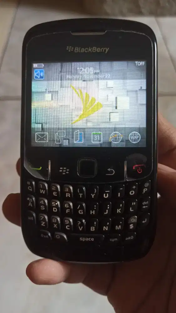 Blackberry Curve 9330