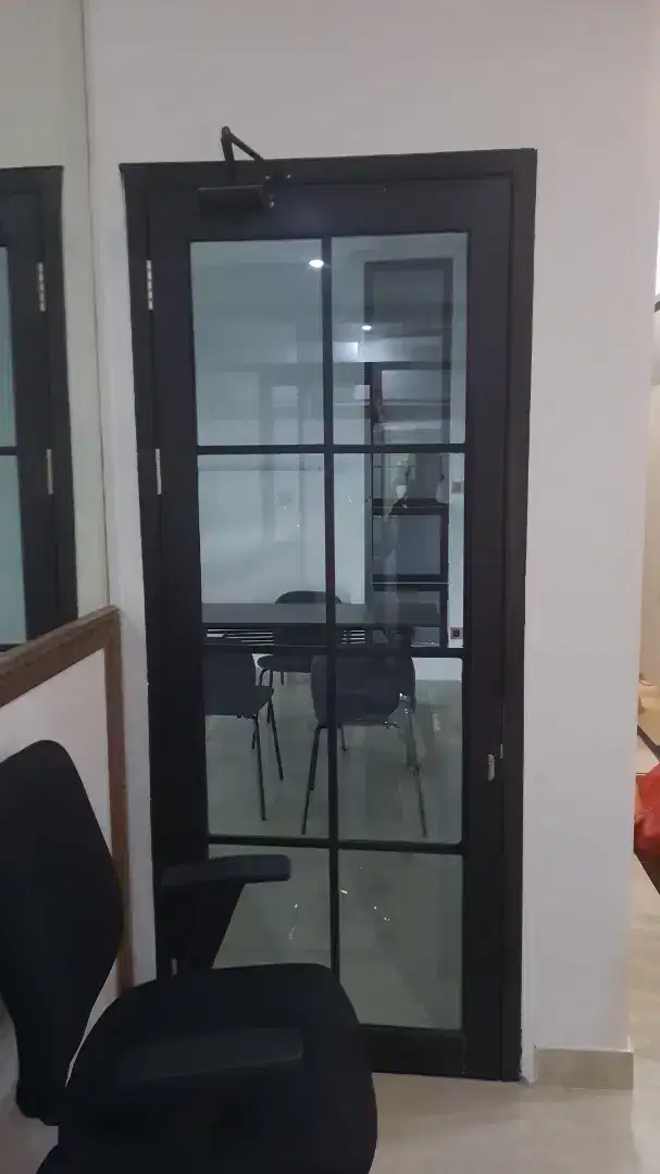 Pintu kaca sliding/swing