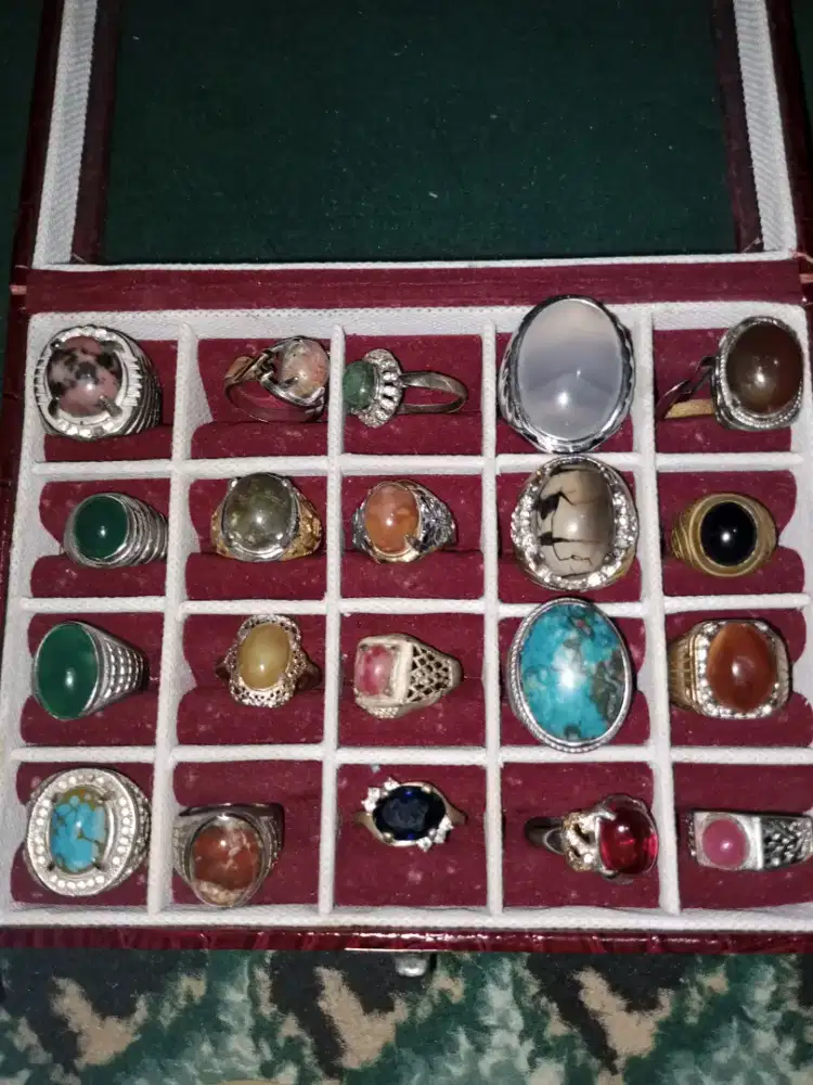 Dijual koleksi batu akik