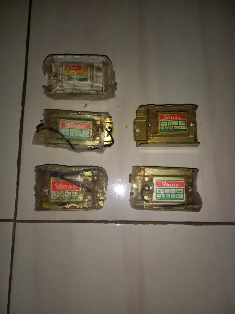 Jual Peralatan Listrik,Travo NeonBallastTL Dan PL,Saklar Bell,Mulus