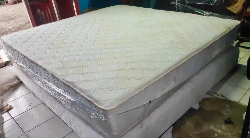 Tempat tidur Serta 200x200