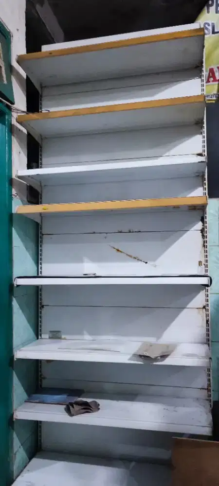 Rak gondola multifungsi