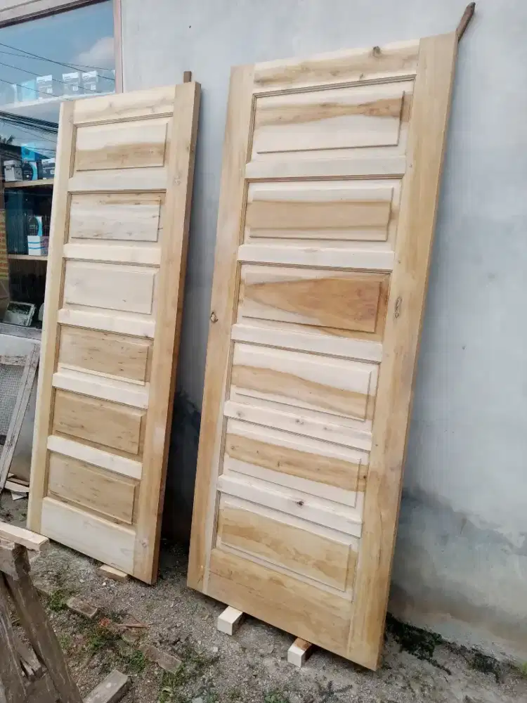 Jual berbagai macam model daun pintu