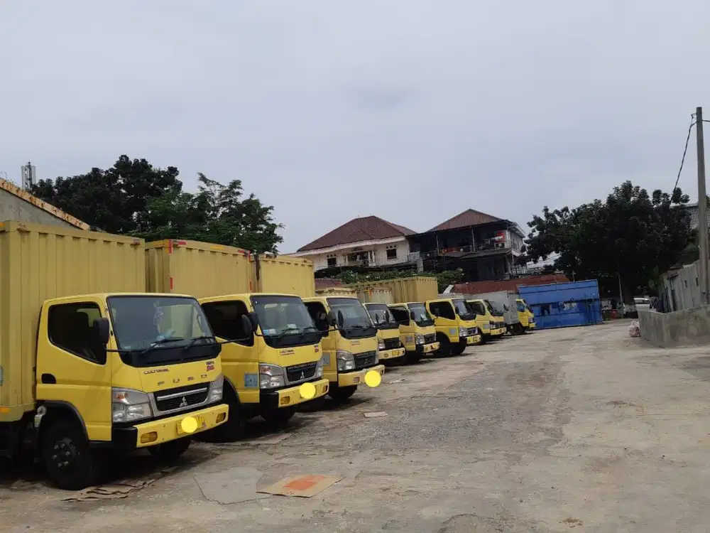 Sewa Truk CDE CDE FUSO WINGBOX