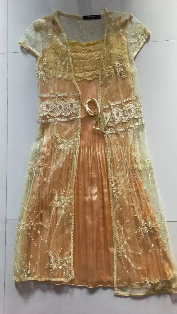 Dress pesta gold dewasa