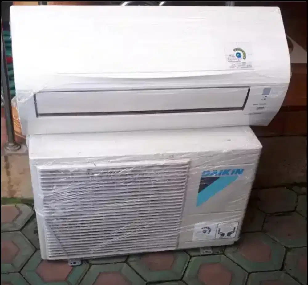 Ac daikin  thailand 1 pk