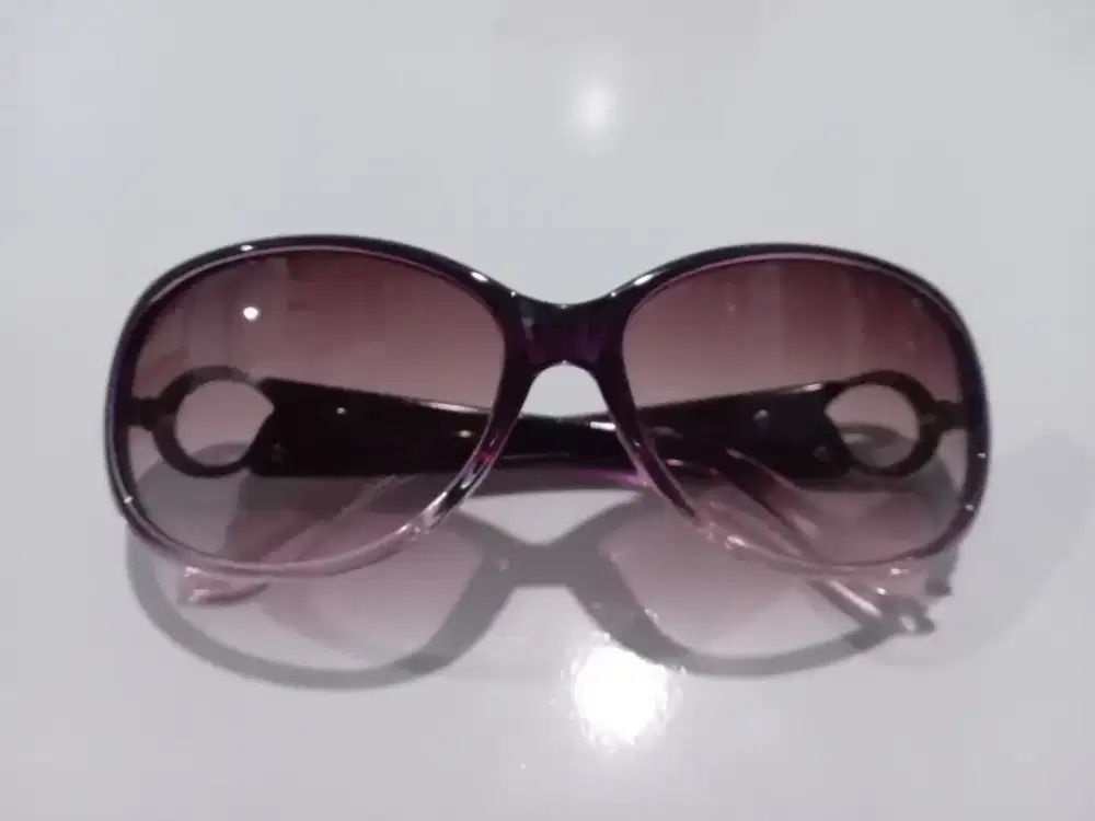 Frame kacamata fashion wanita